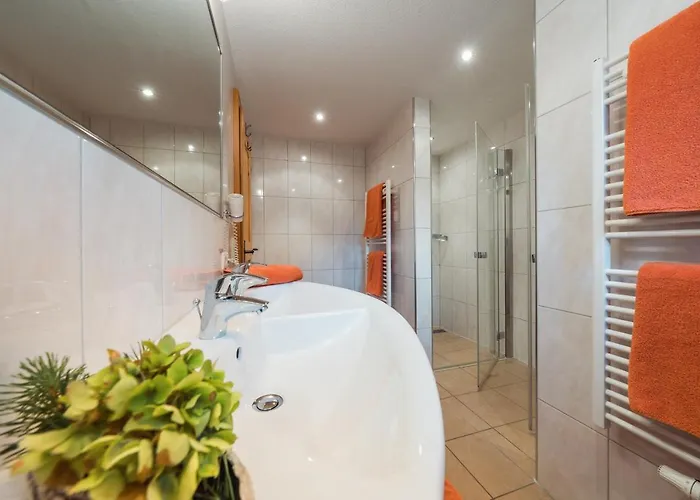 Helga Sankt Gallenkirch